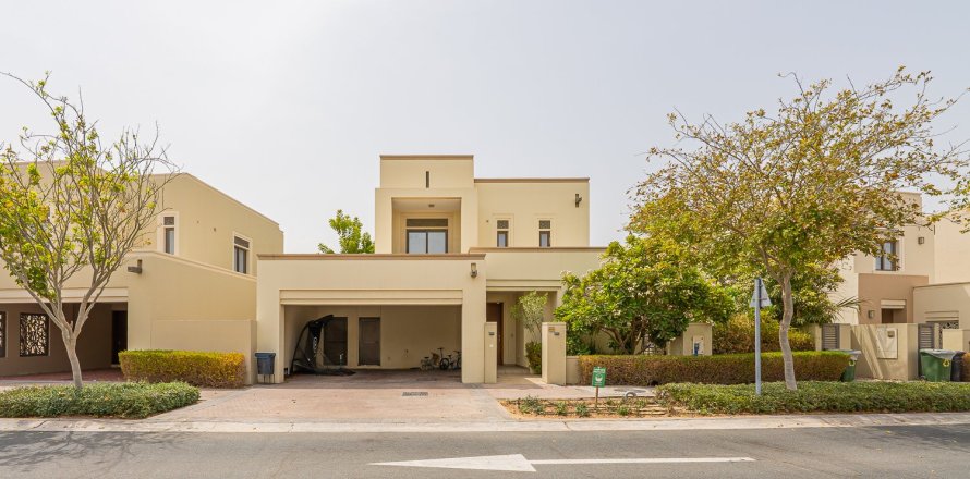 Villa de 4 dormitorios en Azalea, UAE No. 218743
