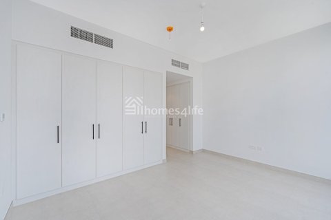 4 bedrooms Townhouse in Town Square, UAE No. 168627 9