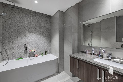 3 bedrooms Duplex in Business Bay, UAE No. 8935 4