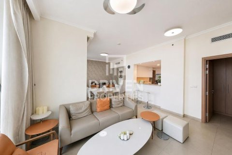 Apartment de 3 dormitorios en Burj Vista, UAE No. 222913 3