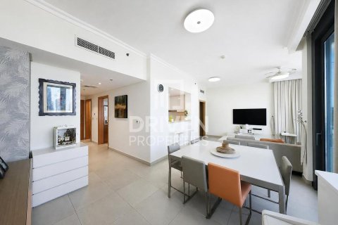 Apartment de 3 dormitorios en Burj Vista, UAE No. 222913 6