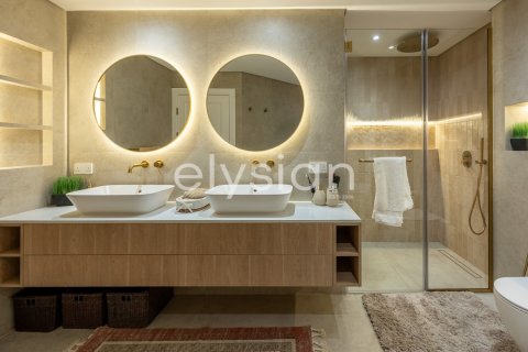 Квартира с 3 спальнями в Shoreline Apartments, ОАЭ №64915 4