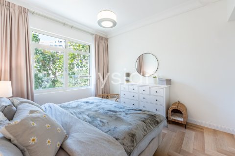 Квартира с 3 спальнями в Shoreline Apartments, ОАЭ №64915 6