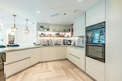 Квартира с 3 спальнями в Shoreline Apartments, ОАЭ №64915 18