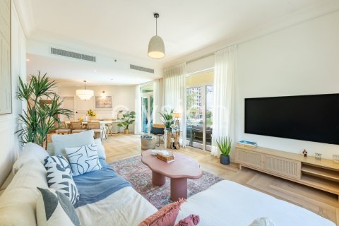 Квартира с 3 спальнями в Shoreline Apartments, ОАЭ №64915 20