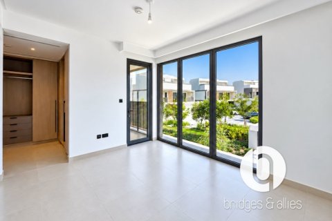 Villa de 5 dormitorios en Tilal Al Ghaf, UAE No. 222193 9