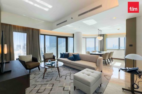3 bedrooms Apartment in Dubai, UAE No. 215727 7