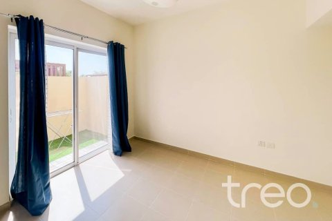 3 bedrooms Apartment in EMAAR South, UAE No. 220953 6