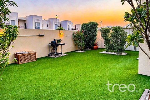 3 bedrooms Apartment in EMAAR South, UAE No. 220953 16
