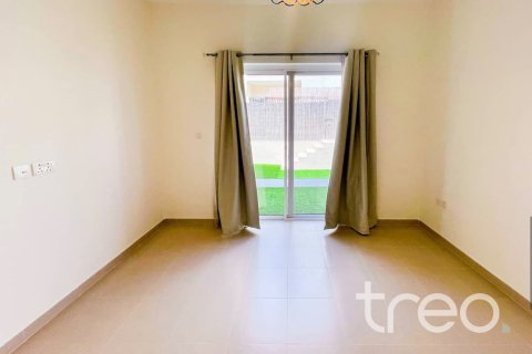 3 bedrooms Apartment in EMAAR South, UAE No. 220953 8