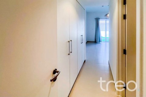 3 bedrooms Apartment in EMAAR South, UAE No. 220953 9
