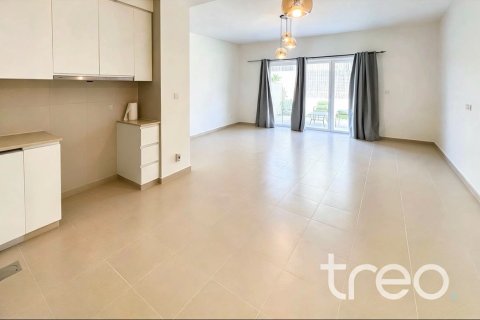 3 bedrooms Apartment in EMAAR South, UAE No. 220953 5