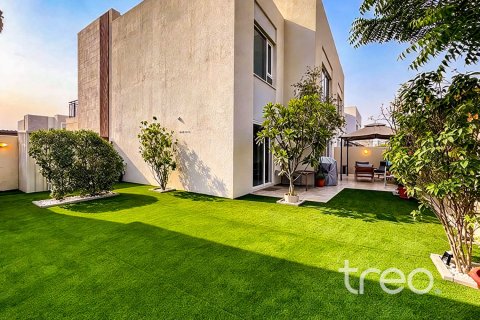 3 bedrooms Apartment in EMAAR South, UAE No. 220953