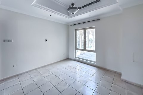 Villa de 4 dormitorios en Jumeirah Islands, UAE No. 221710 11
