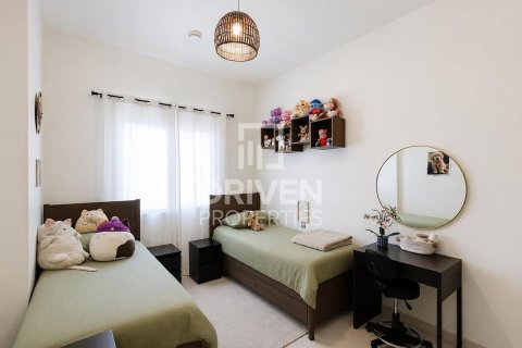 Townhouse de 3 dormitorios en Bella Casa, UAE No. 214652 8