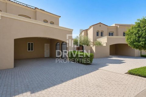 Townhouse de 3 dormitorios en Bella Casa, UAE No. 214652 23