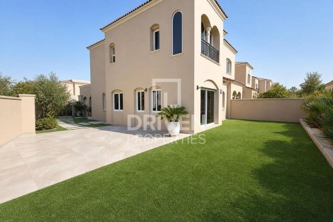 Townhouse de 3 dormitorios en Bella Casa, UAE No. 214652 19