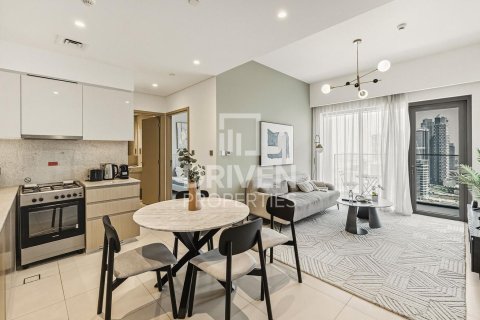 1 bedroom Apartment in Burj Royale, UAE No. 212375 3