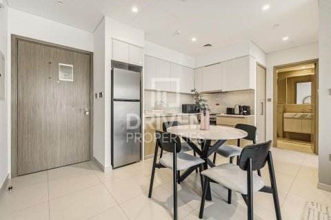 1 bedroom Apartment in Burj Royale, UAE No. 212375