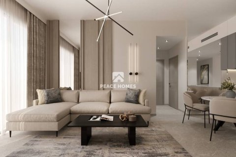 Квартира с 2 спальнями в Dubai Residence Complex, ОАЭ №11288 3