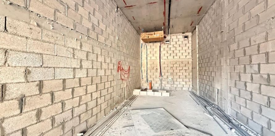 53.4m² Shop in Dubai, UAE No. 167132
