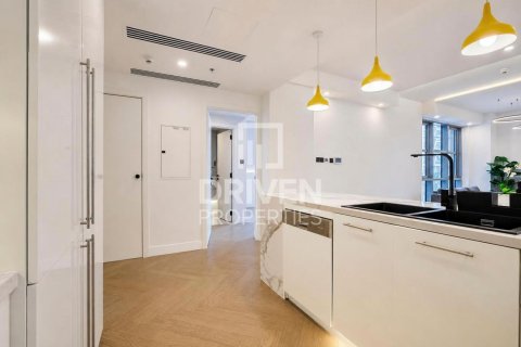 2 bedrooms Apartment in Standpoint Towers, UAE No. 212075 17