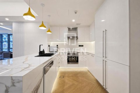 2 bedrooms Apartment in Standpoint Towers, UAE No. 212075 3