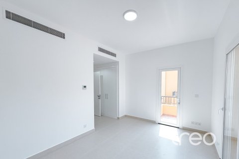 Villa de 2 chambres à Arabian Ranches, UAE No. 220887 10