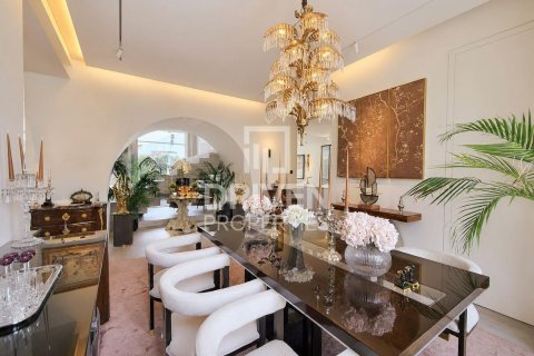 Villa de 4 dormitorios en Jumeirah Islands, UAE No. 215110 19