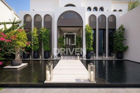 Villa de 4 dormitorios en Jumeirah Islands, UAE No. 215110 23