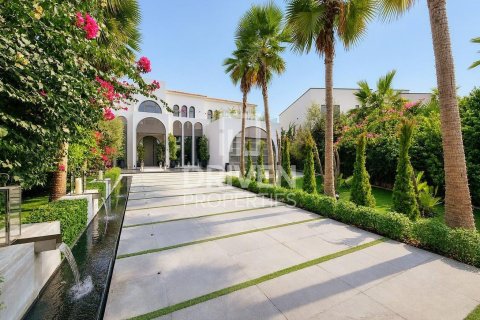 Villa de 4 dormitorios en Jumeirah Islands, UAE No. 215110 29