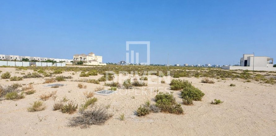 Land de 929.96m² à Jebel Ali, UAE No. 226001