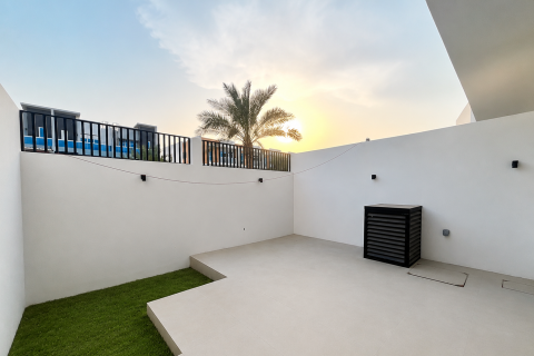 4 bedrooms Townhouse in Al Furjan, UAE No. 213025 17
