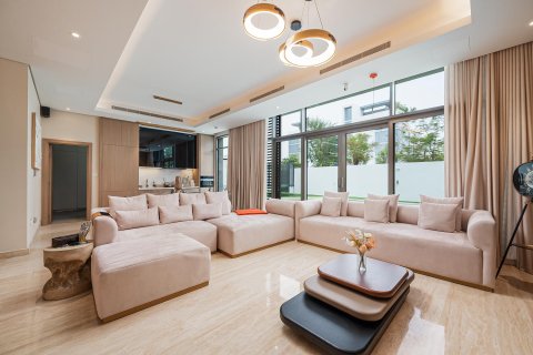 Villa de 4 dormitorios en District One, UAE No. 202316