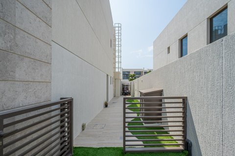 Villa de 4 dormitorios en District One, UAE No. 202316 15