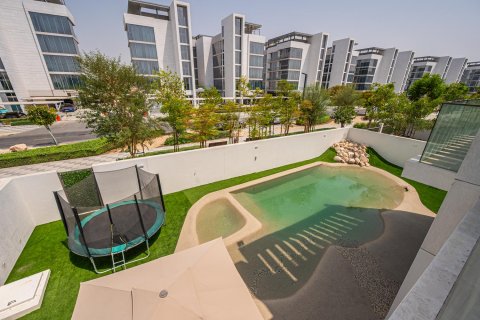 Villa de 4 dormitorios en District One, UAE No. 202316 28
