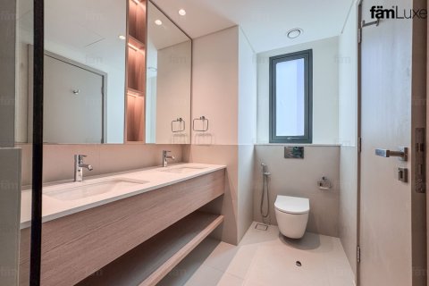 4 bedrooms Villa in Dubai, UAE No. 216217 12
