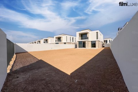 4 bedrooms Villa in Dubai, UAE No. 216217 8