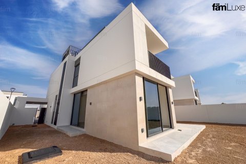 4 bedrooms Villa in Dubai, UAE No. 216217 9