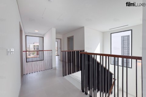 4 bedrooms Villa in Dubai, UAE No. 216217 22