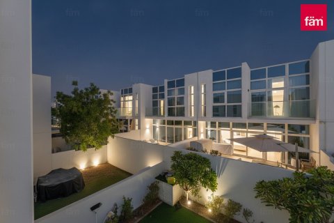 4 bedrooms Townhouse in Dubai, UAE No. 213420 19