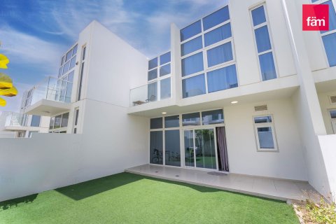 4 bedrooms Townhouse in Dubai, UAE No. 213420