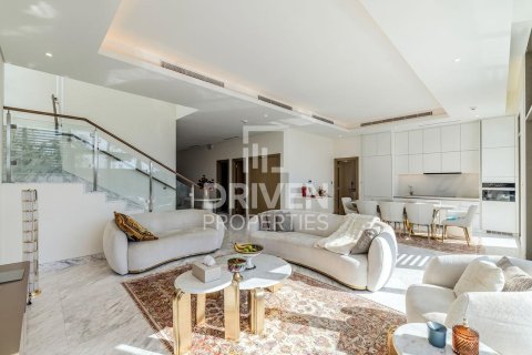 Вилла с 4 спальнями в District One, ОАЭ №211490