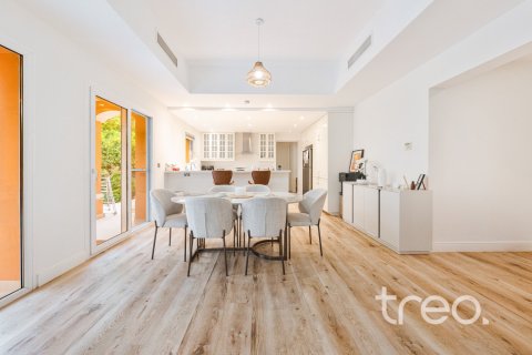 4 bedrooms Villa in Palmera 4, UAE No. 220801 8