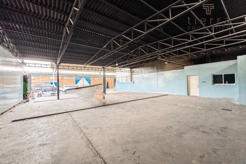 278.7m² Warehouse in Ras Al Khor Industrial, UAE No. 46607 3