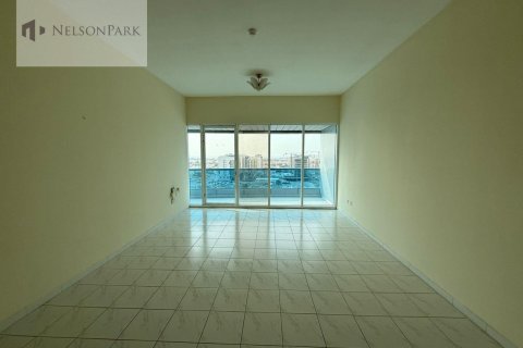 Apartment de 2 dormitorios en Emirates City, UAE No. 52124 3
