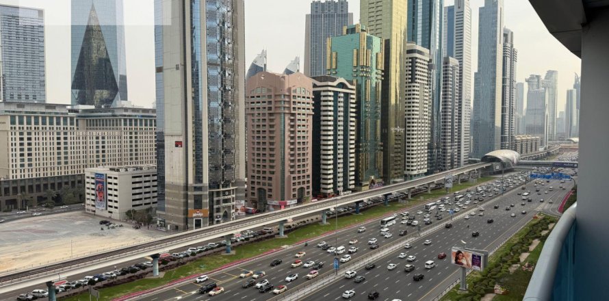 Apartment de 2 dormitorios en Emirates City, UAE No. 52124