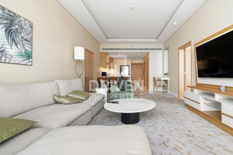 1 bedroom Apartment in The Palm Tower, UAE No. 212581 5
