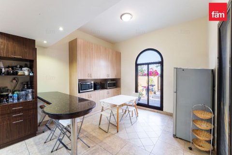 4 bedrooms Townhouse in Dubai, UAE No. 216389 5