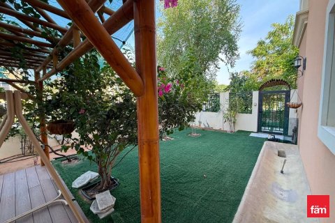 4 bedrooms Villa in Dubai, UAE No. 166005 9